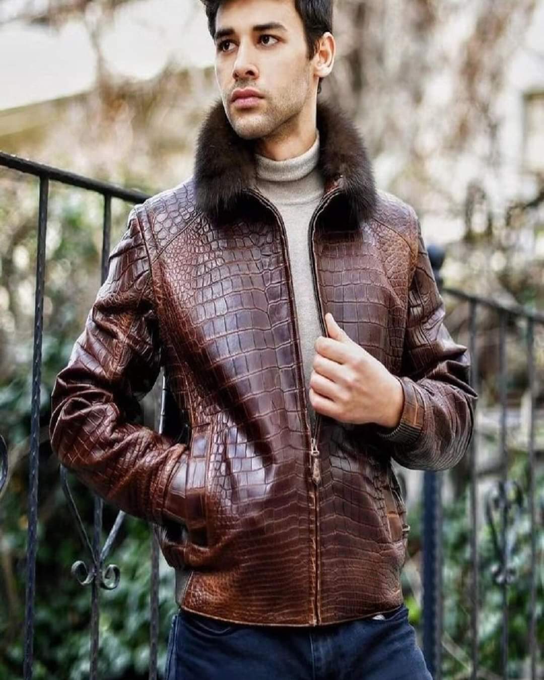 MEN'S LEATHER JACKET