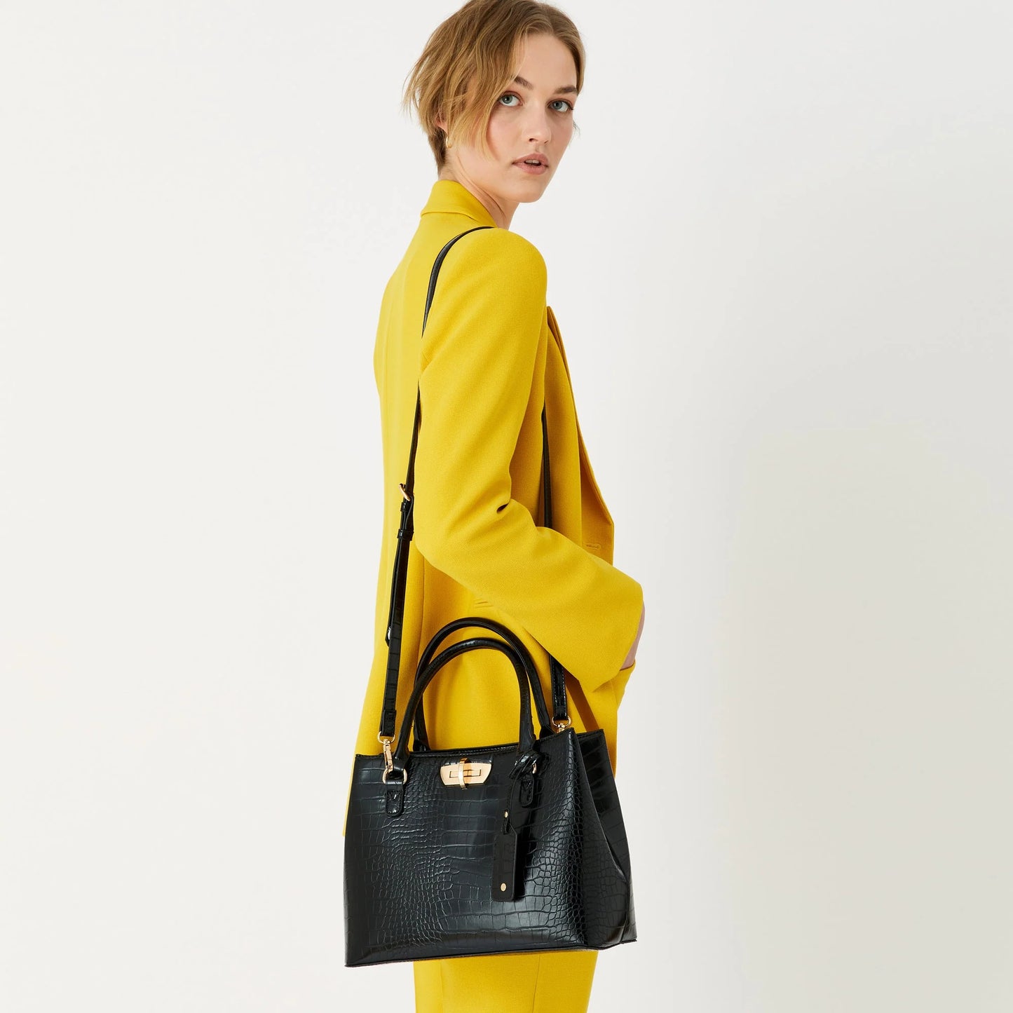 LEATHER BAG